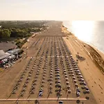 Apartamento Beachside With Terrace *