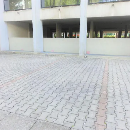 Beachside With Terrace Apartman *